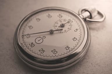 Zilveren zakhorloge in close-up